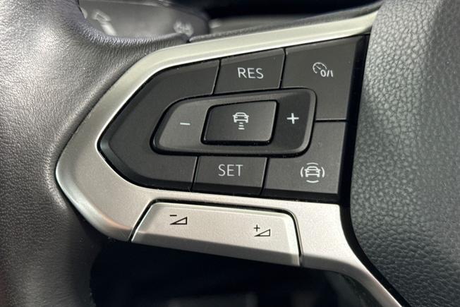 Volkswagen Golf Photo 16