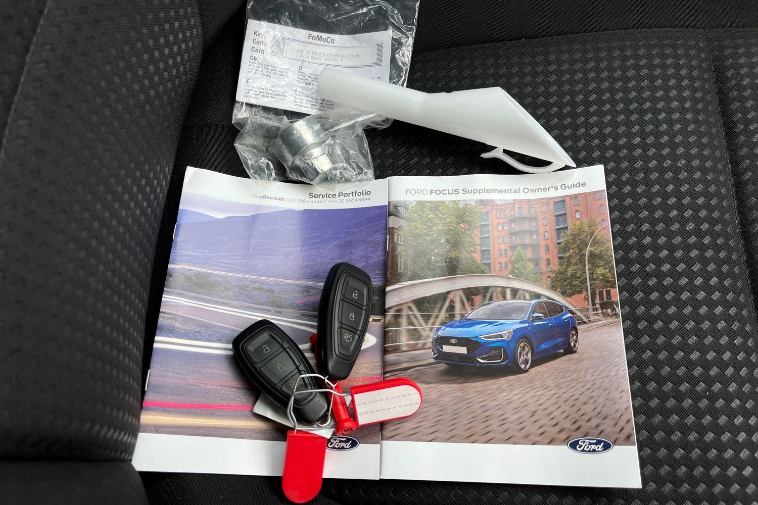 Ford FOCUS Photo 21