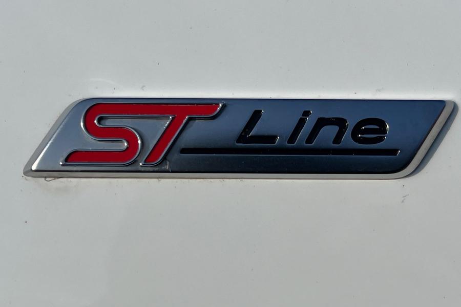 Ford Focus Photo autoimg-1ef0c4ed4e9fc207fc01d8c54d30f8b3c84758cf.jpg