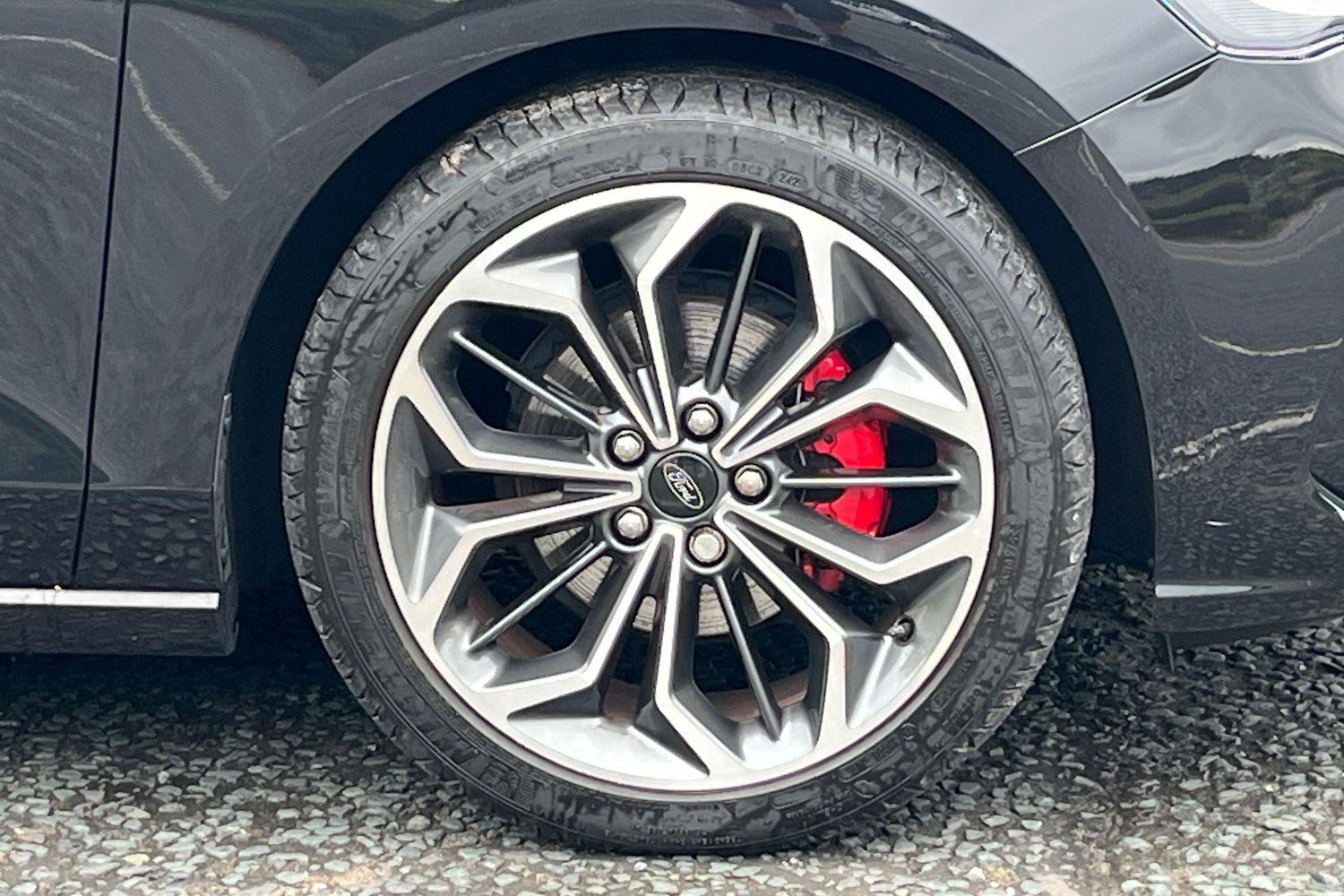 Ford Focus Photo 7