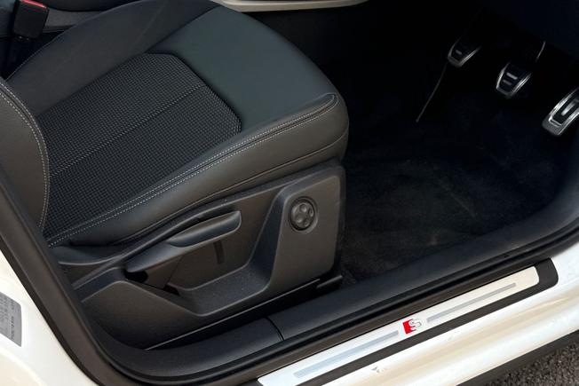 AUDI Q2 Photo 32
