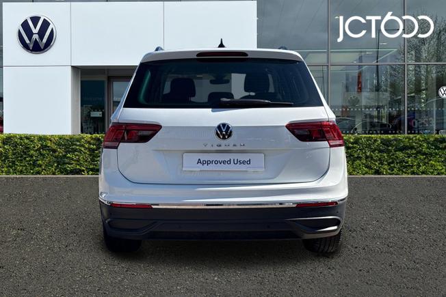 VOLKSWAGEN Tiguan Photo 7