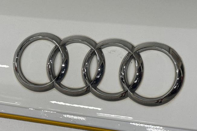 AUDI Q3 Photo 35
