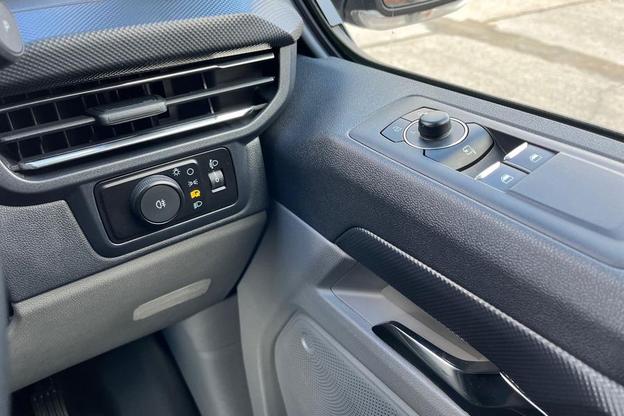 Ford TRANSIT CUSTOM Photo autoimg-1ef811557e5de57ec6a498263a9a9c286d19424a.jpg