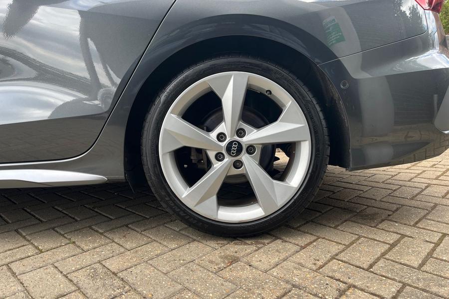 Audi A3 Photo autoimg-1ef9d65a726747bf7e4963f1f81ac537737e8b4c.jpg