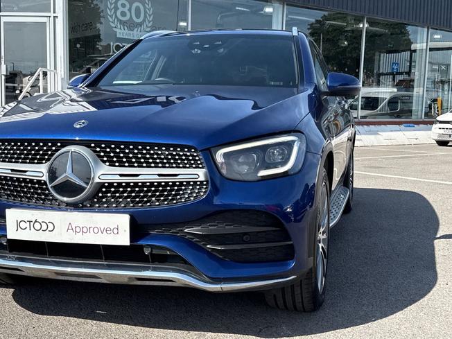 MERCEDES-BENZ GLC Photo 26