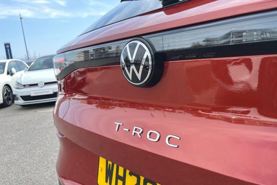 Volkswagen T-roc Photo autoimg-1eff99452b9b334bcf7e812ca075234af714e790.jpg