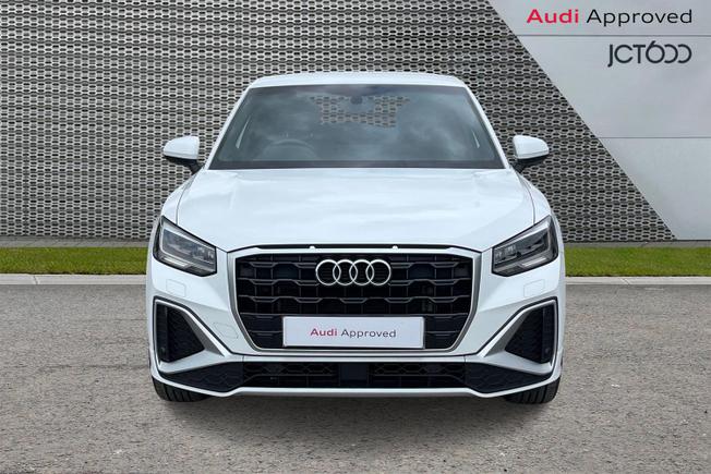 AUDI Q2 Photo 8