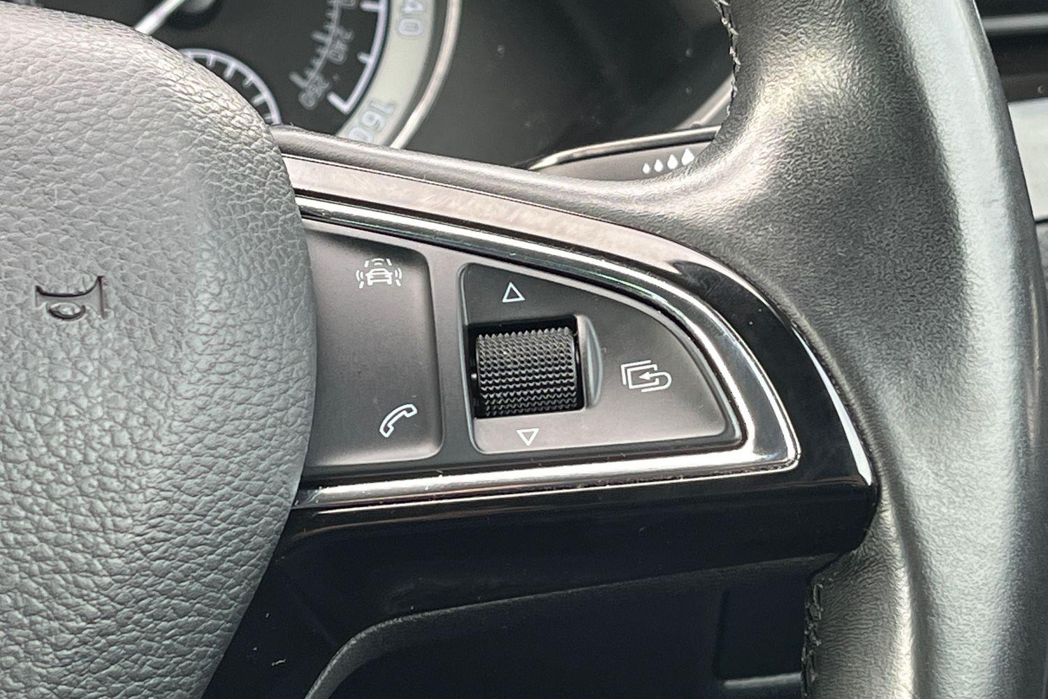 Skoda SUPERB Photo 24