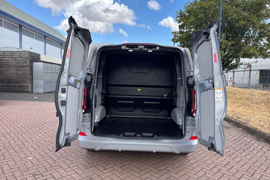 Used Ford TRANSIT CUSTOM BN26TOV 6