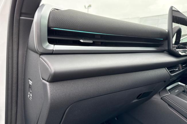 VOLKSWAGEN T-Roc Photo 52