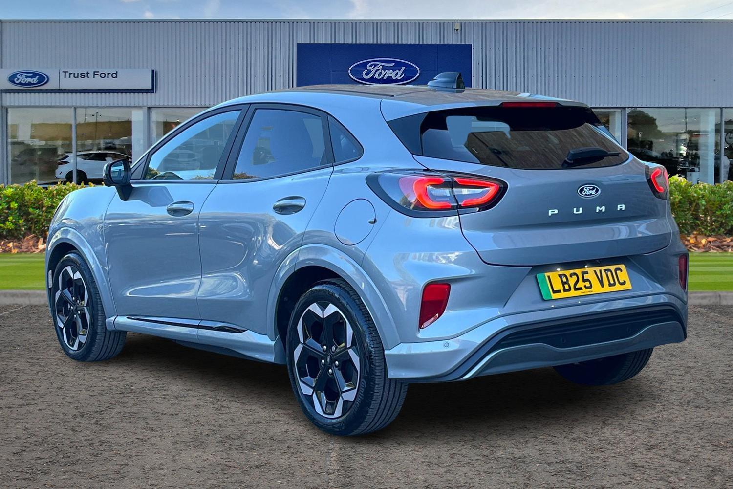 Ford Puma Gen-E Photo 1