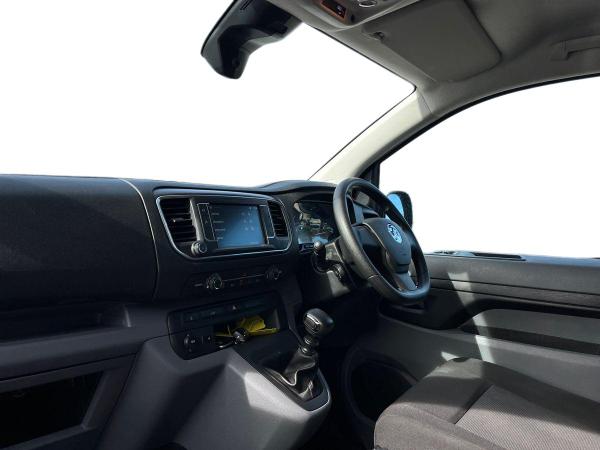 Vauxhall Vivaro Photo autoimg-1f160cfd16ba2ec1782b821315442242b26bf9e1.jpg