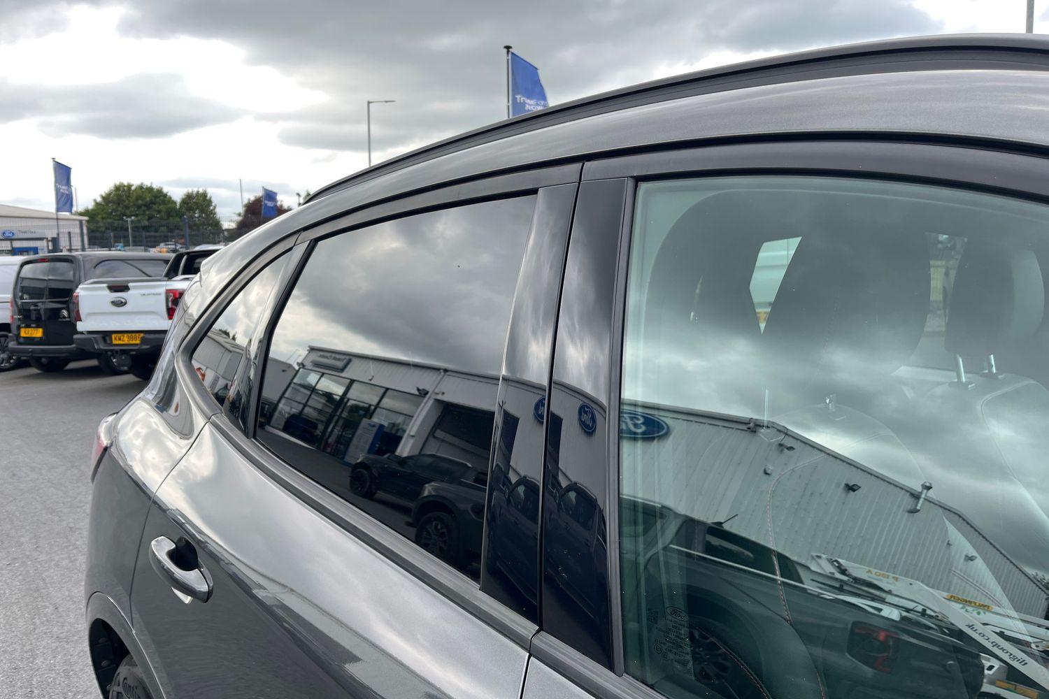 Ford KUGA Photo 25
