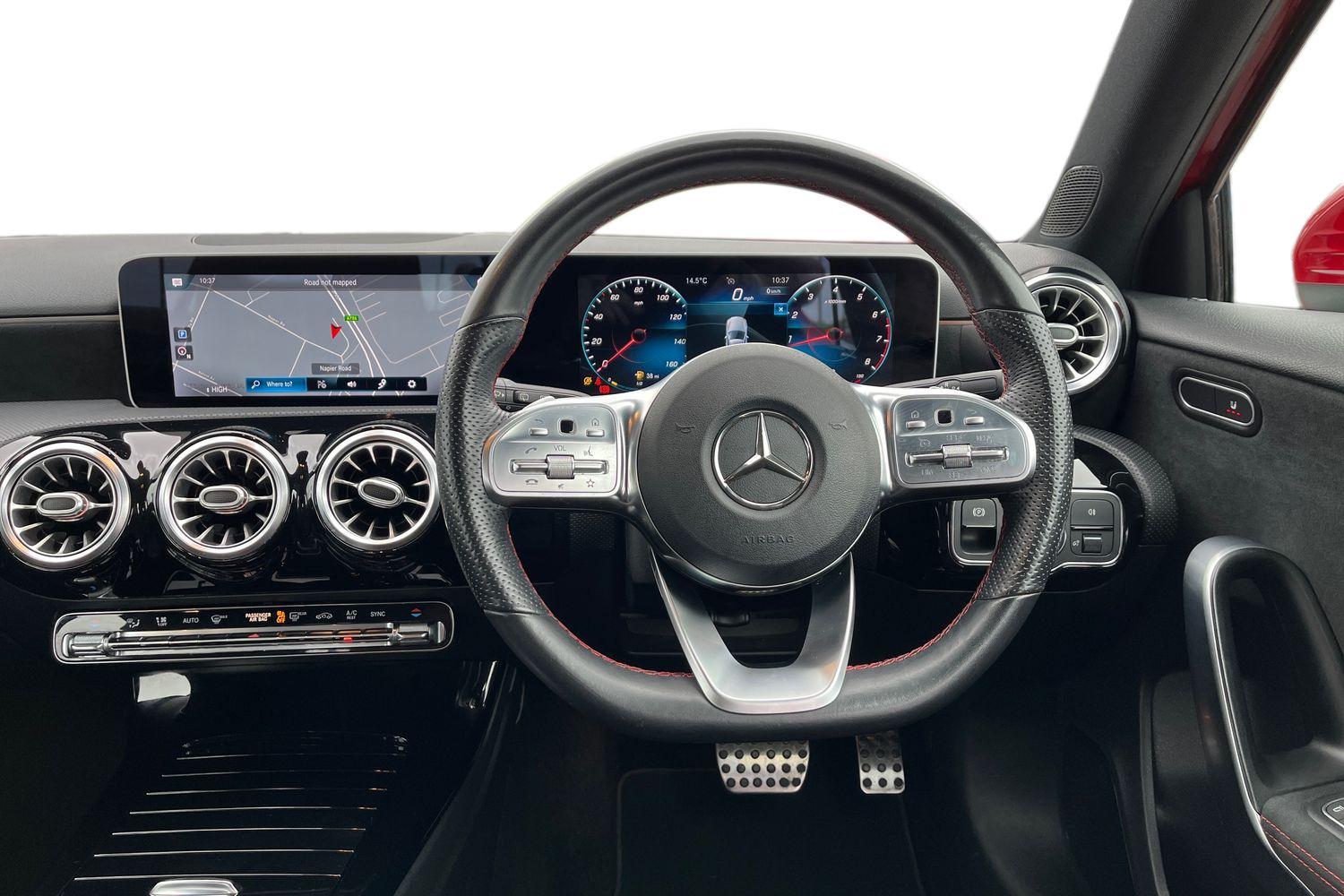 Mercedes-Benz A Class Photo 10