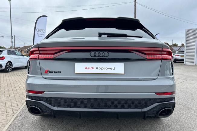 AUDI Rsq8 Photo 33