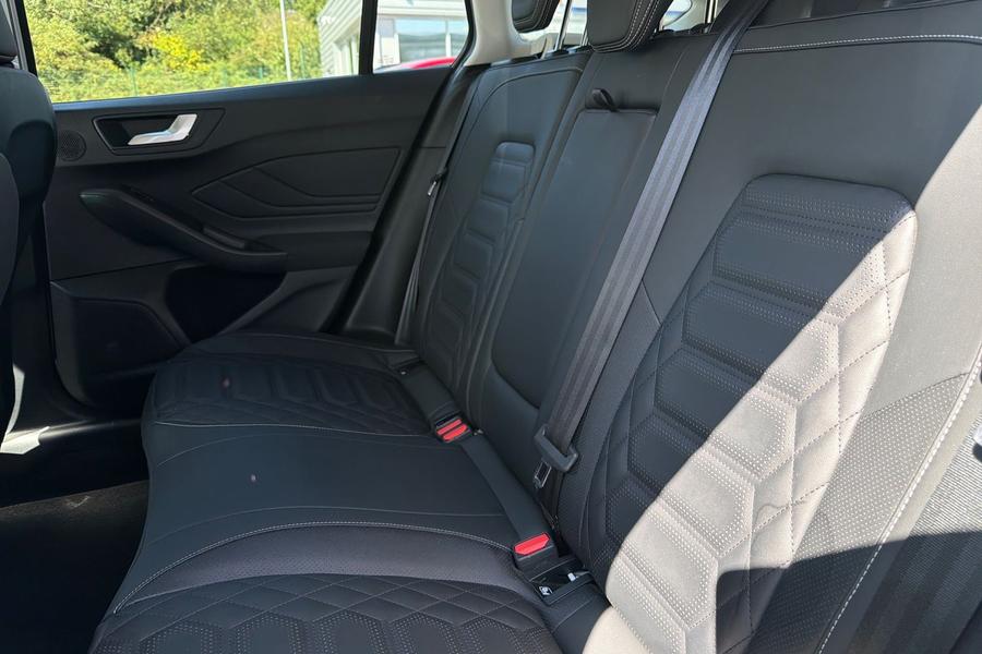 Ford FOCUS Photo autoimg-1f1f733206f65a4e36227b01884b8e1bd37516c4.jpg