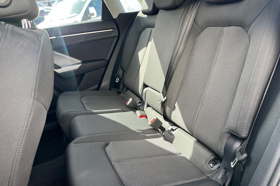 Audi Q3 Photo autoimg-1f244b7508ed3f37cbc99a3ba502e55505096980.jpg