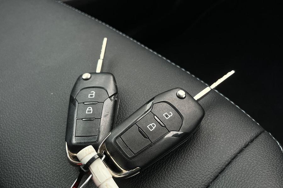 Ford EcoSport Photo autoimg-1f24a0b915e3dddf4d447e8a49377f69d75f1e05.jpg