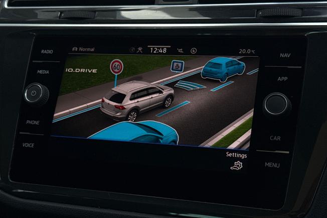 VOLKSWAGEN Tiguan Photo 32