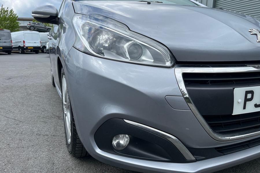 Peugeot 208 Photo autoimg-1f2ad4dea043687f4bf7f9c8b887a47c7be7816c.jpg
