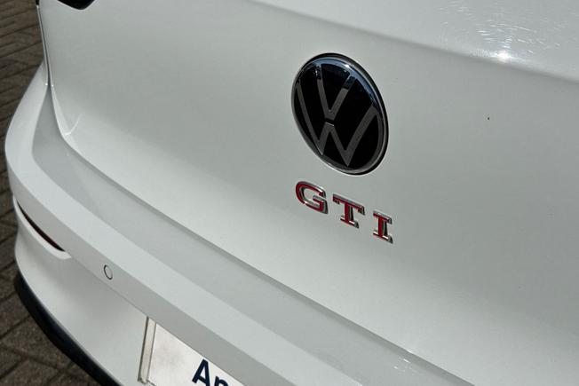 Volkswagen Golf Photo 21