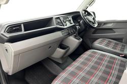 VOLKSWAGEN Transporter Photo 2