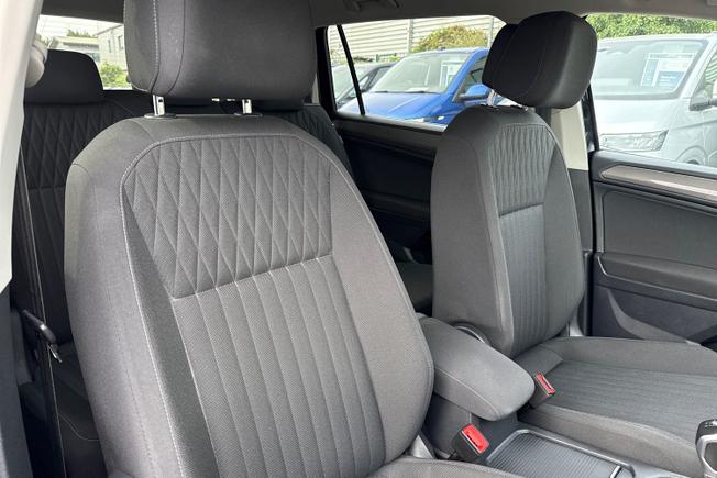 VOLKSWAGEN Tiguan Allspace Photo 31