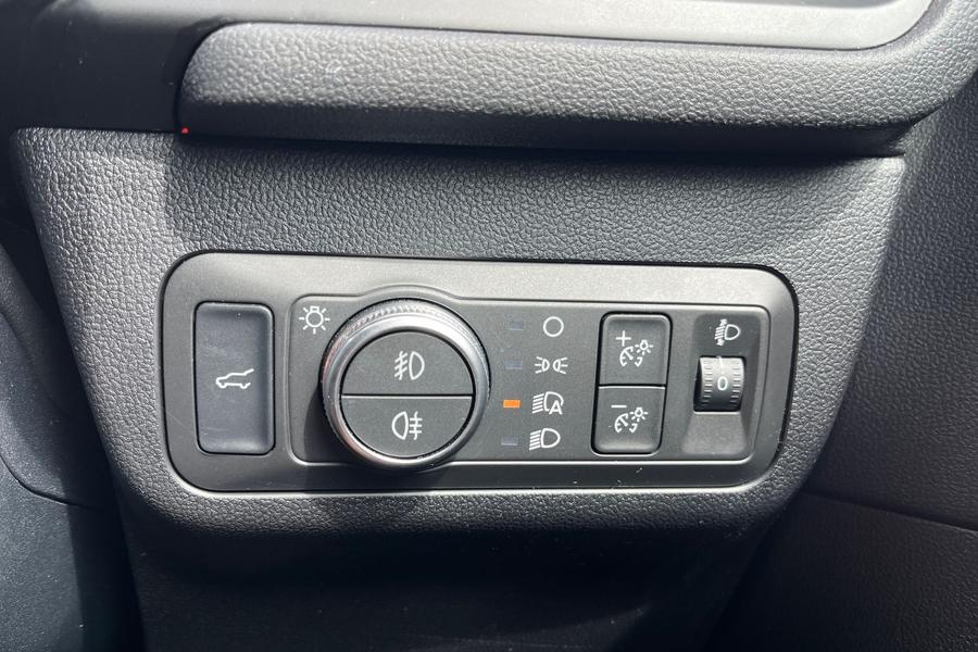 Ford KUGA Photo autoimg-1f31a739ae9cb7d70787e4739a3e170243c2cda2.jpg