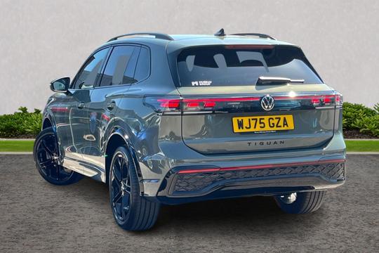 Volkswagen Tiguan Photo autoimg-1f31de212cf179920ab553cbd28bb8a76cfb5d28.jpg