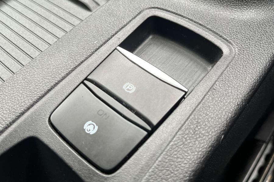 Ford KUGA Photo autoimg-1f343a69bc385b4ba9bc863c482b388ad5f61c32.jpg