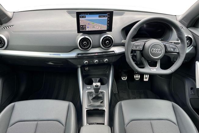 AUDI Q2 Photo 10