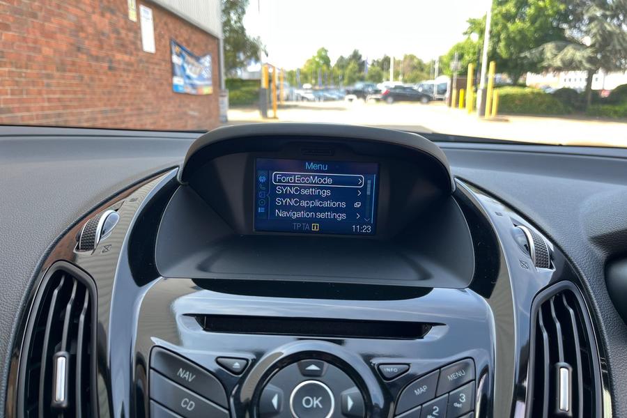 Ford B-MAX Photo autoimg-1f3712c75fd9c36cfaadf9bd511499bceb5fd326.jpg