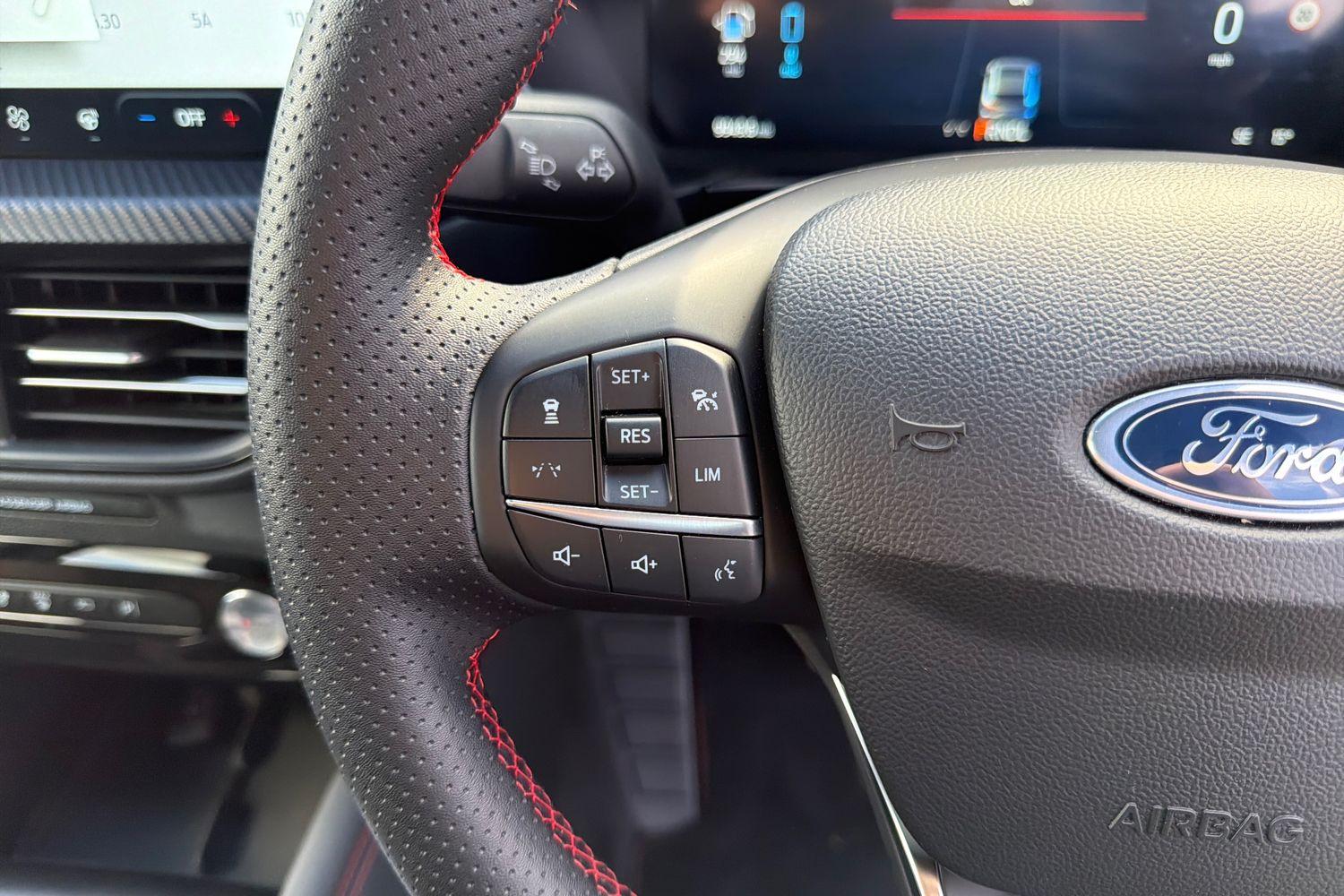 Ford KUGA Photo 22
