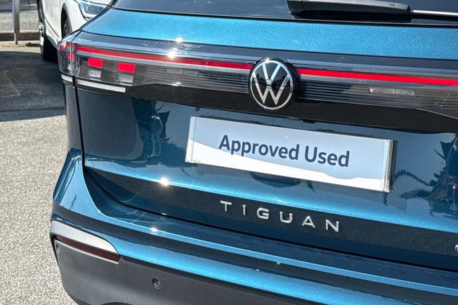 VOLKSWAGEN Tiguan Photo 21
