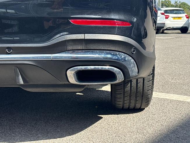 MERCEDES-BENZ GLC Photo 30