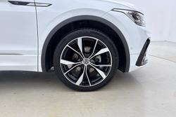 VOLKSWAGEN Tiguan Photo 5