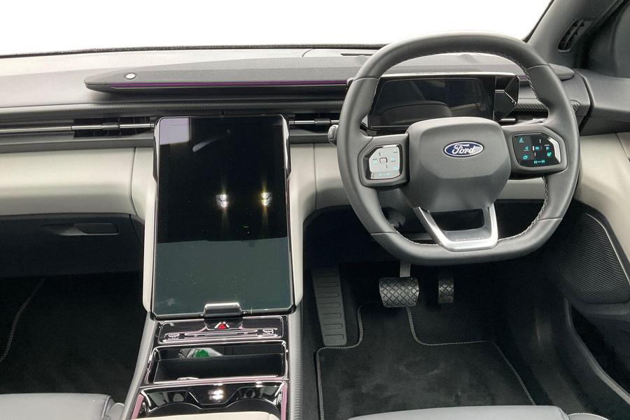 Ford Explorer Photo autoimg-1f4521a4aec4a99f3321903ab29dd3d7fbe6852e.jpg