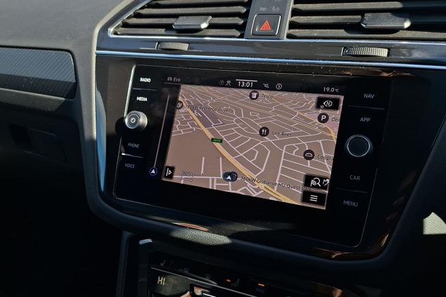 VOLKSWAGEN Tiguan Photo 14