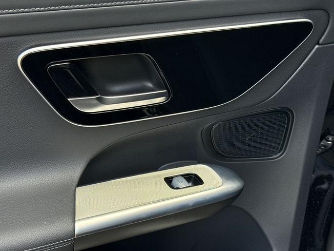 MERCEDES-BENZ Glc Photo 46