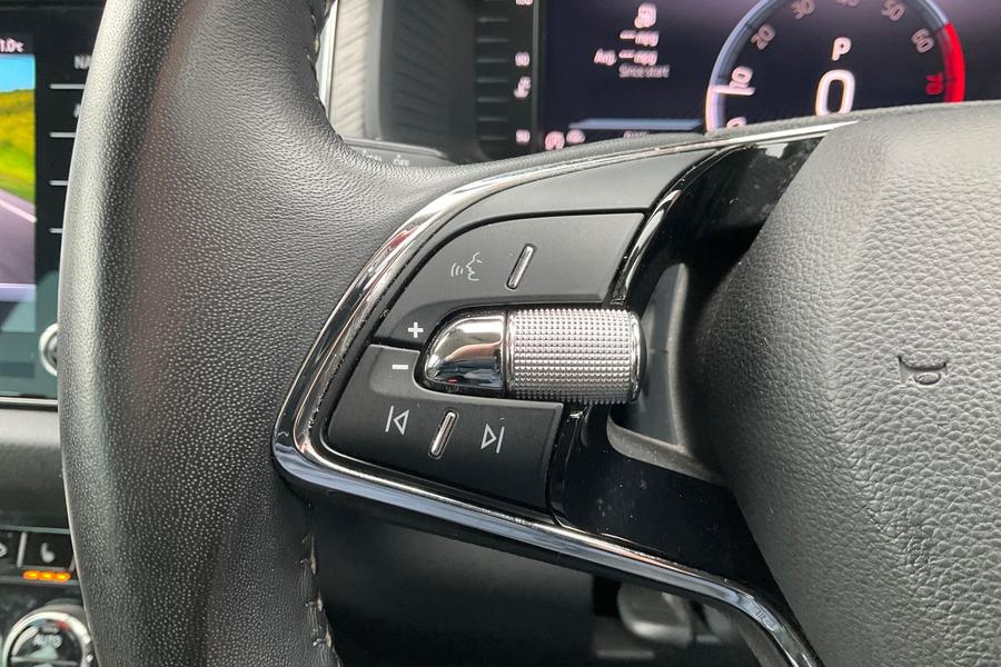 Skoda KODIAQ Photo autoimg-1f4f245bd6fd7e8bf29080eac3d3ded36a1ab37b.jpg