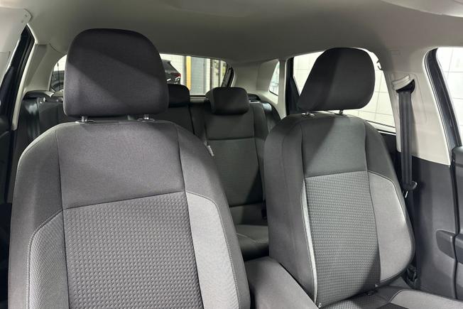 VOLKSWAGEN Polo Photo 25