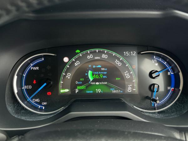 Toyota RAV4 Photo autoimg-1f535353d599b573bb84791cbe524c3dadd9e9bc.jpg