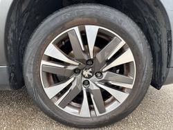 PEUGEOT 2008 Photo 5