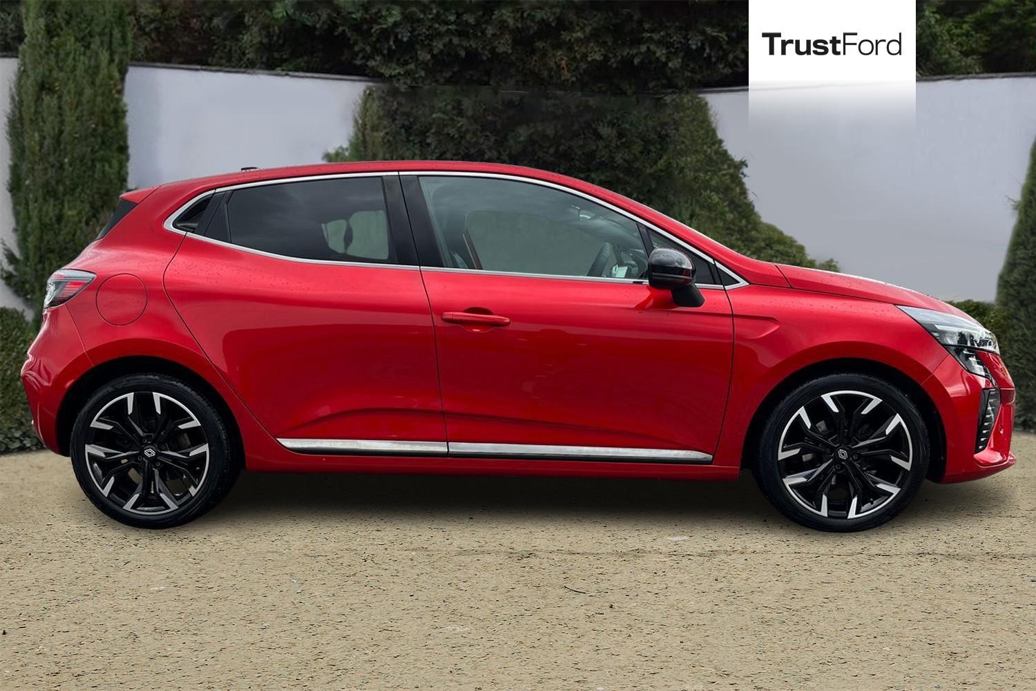 Renault Clio Photo 2
