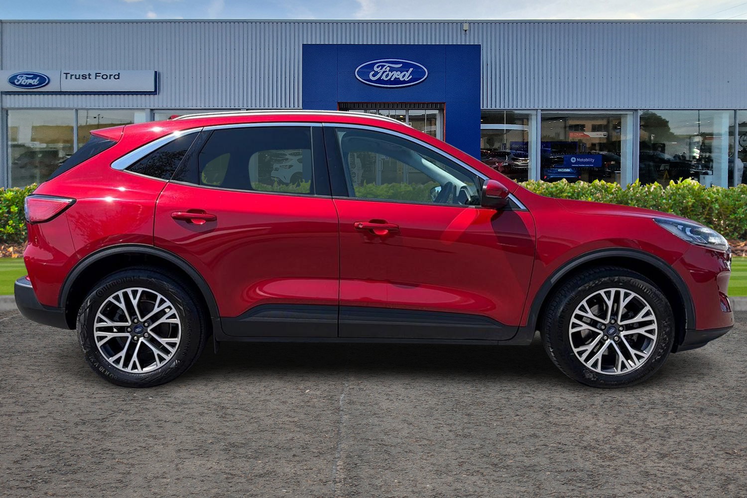Ford KUGA Photo 2