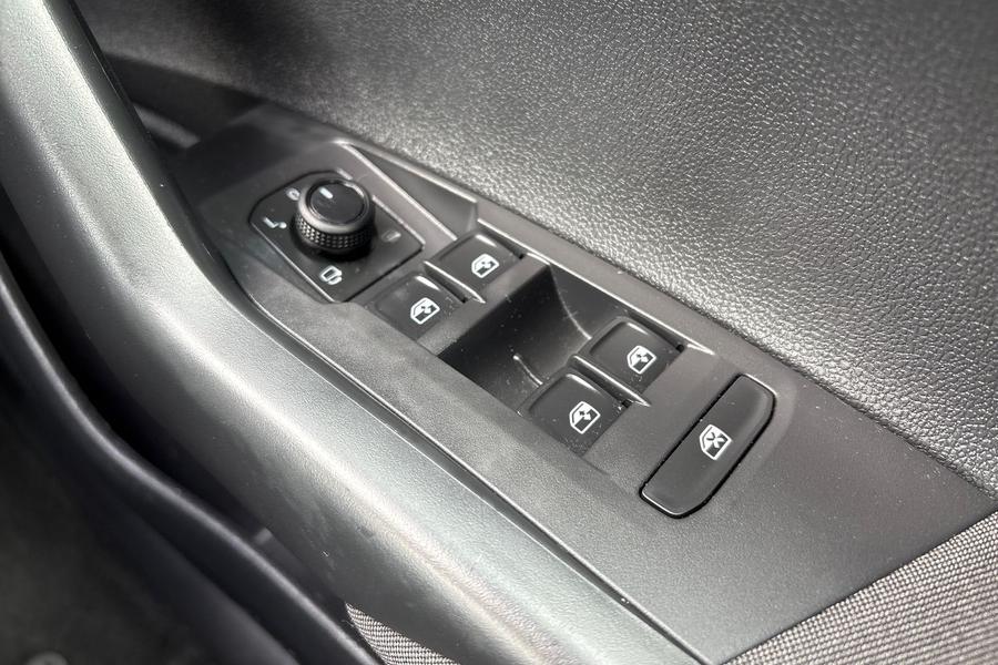 Volkswagen TAIGO Photo autoimg-1f5b96d67b58737f31fc9646f5cc0009136b3a9b.jpg