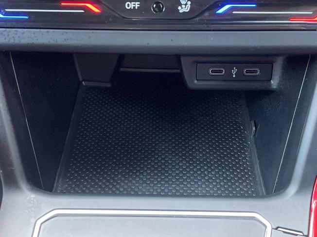 VOLKSWAGEN Polo Photo 42