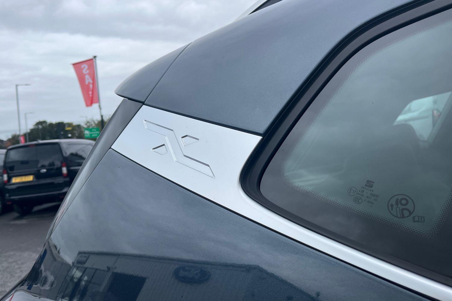 SEAT ARONA Photo 24