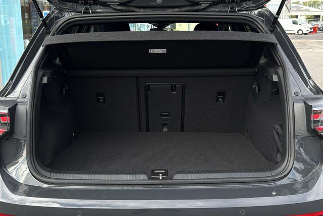 VOLKSWAGEN Golf Photo 12